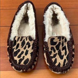 ⚡️SALE⚡️ UGG slippers